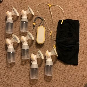 Medela freestyle hands free double electric pump lot